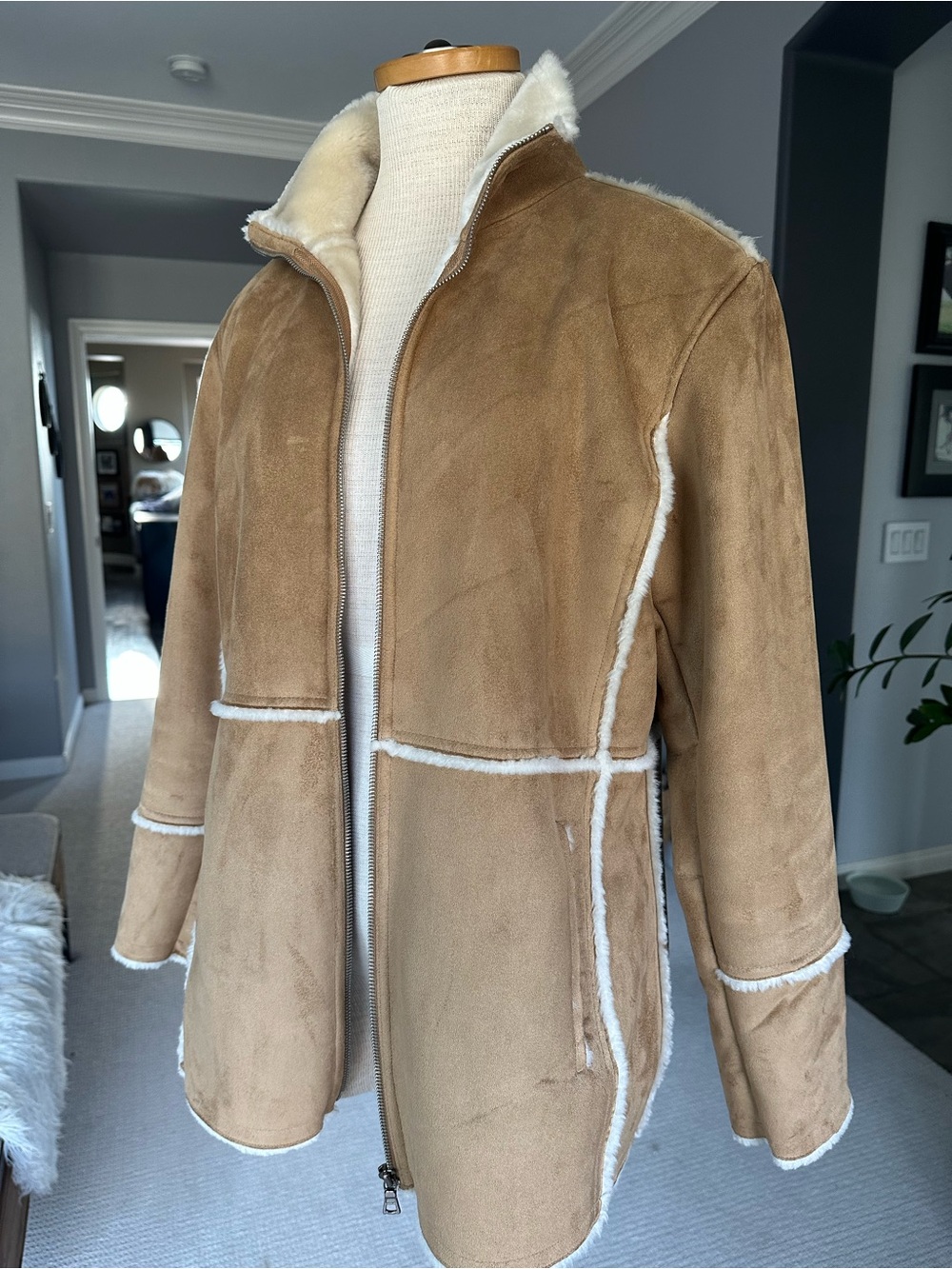 Route 66 Tan Teddy Shearling Zip Jacket, size large - Picture 7 of 13